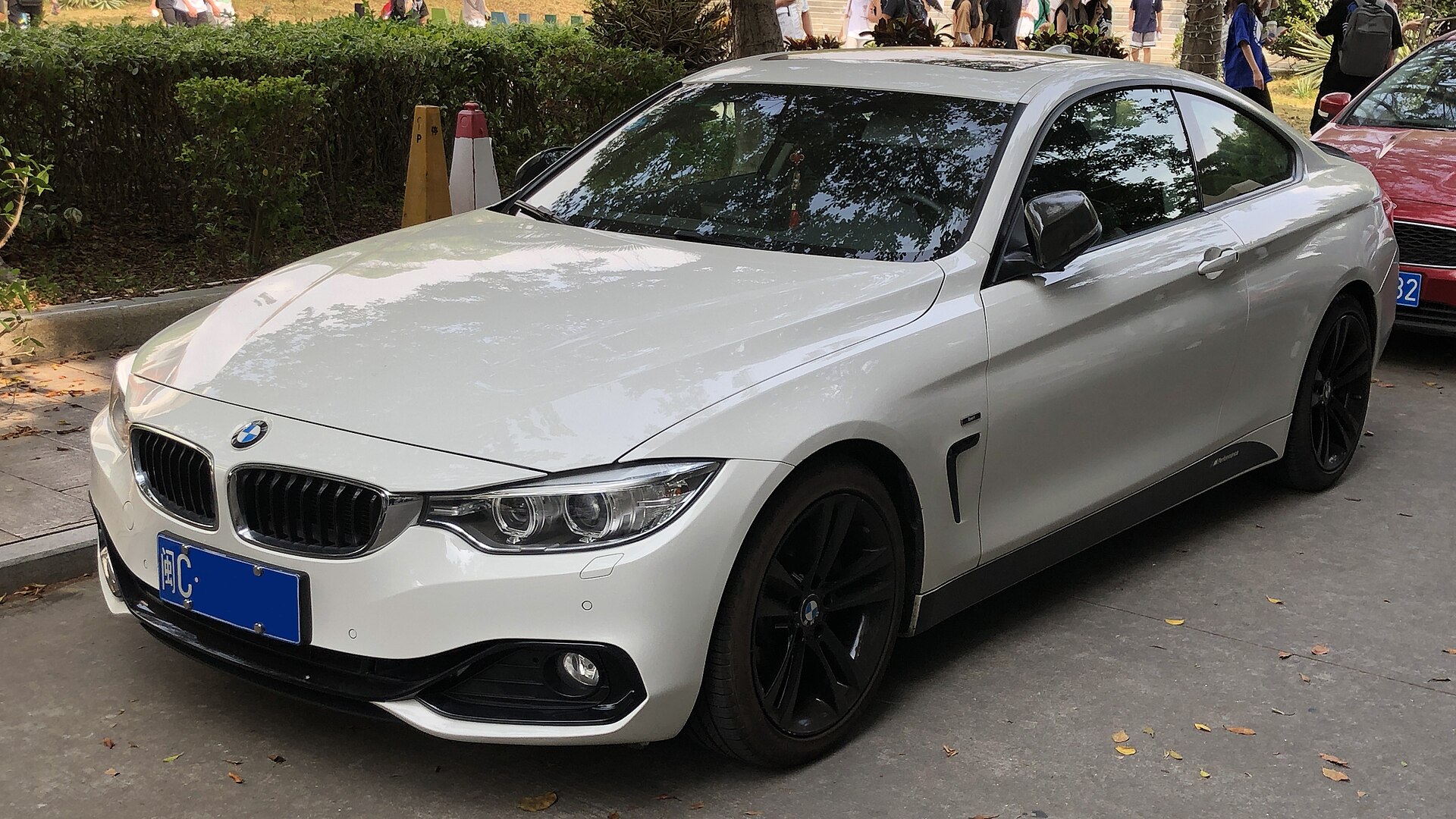 BMW 4-Series F32 photographed in Shishi , Fujian province, China. · JamesYoung8167 · CC BY-SA 4.0 BMW 4-Series F32 photographed in Shishi , Fujian province, China.