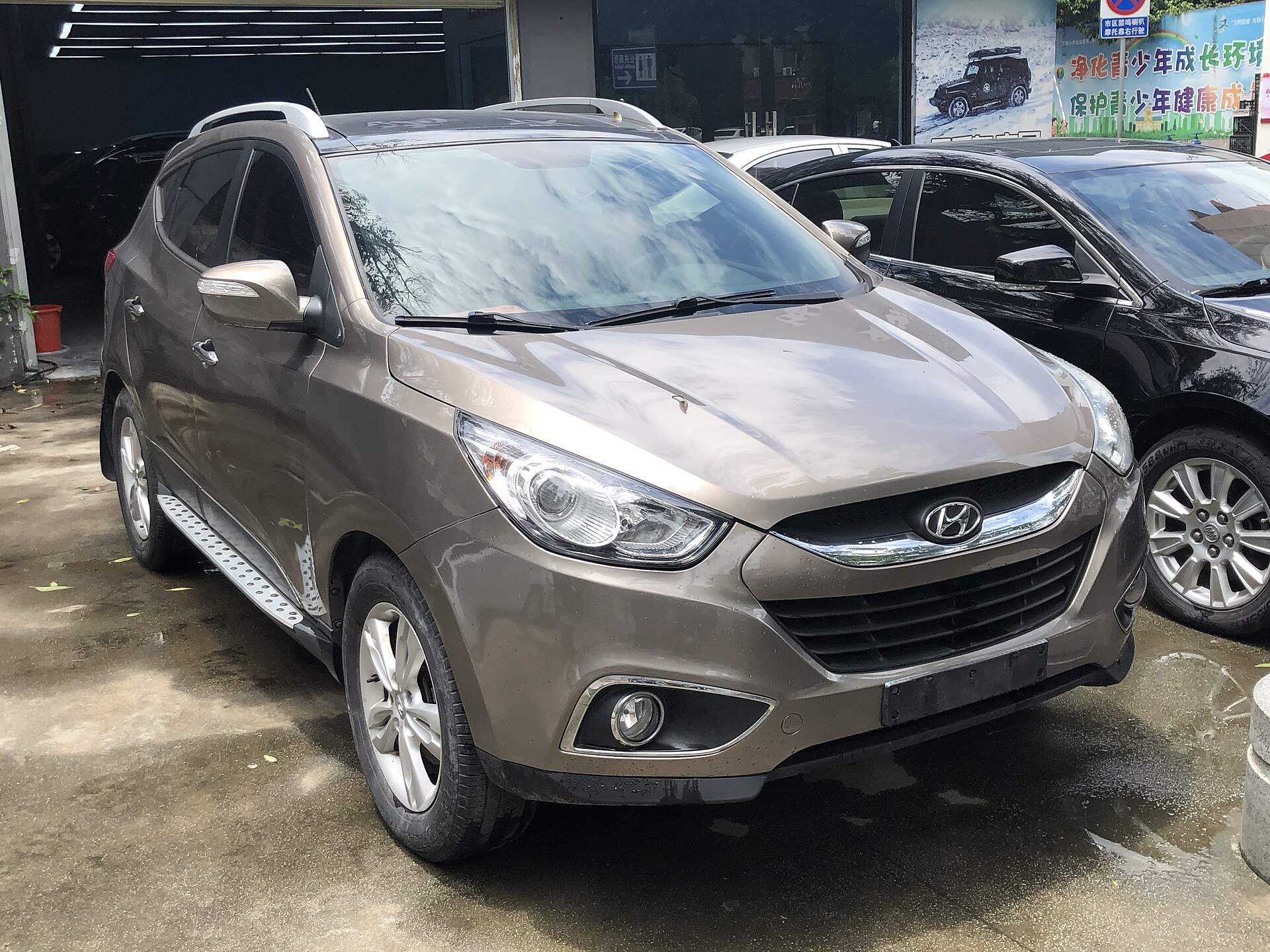 A Hyundai ix35 LM, photographed in Sanming , Fujian province, China.