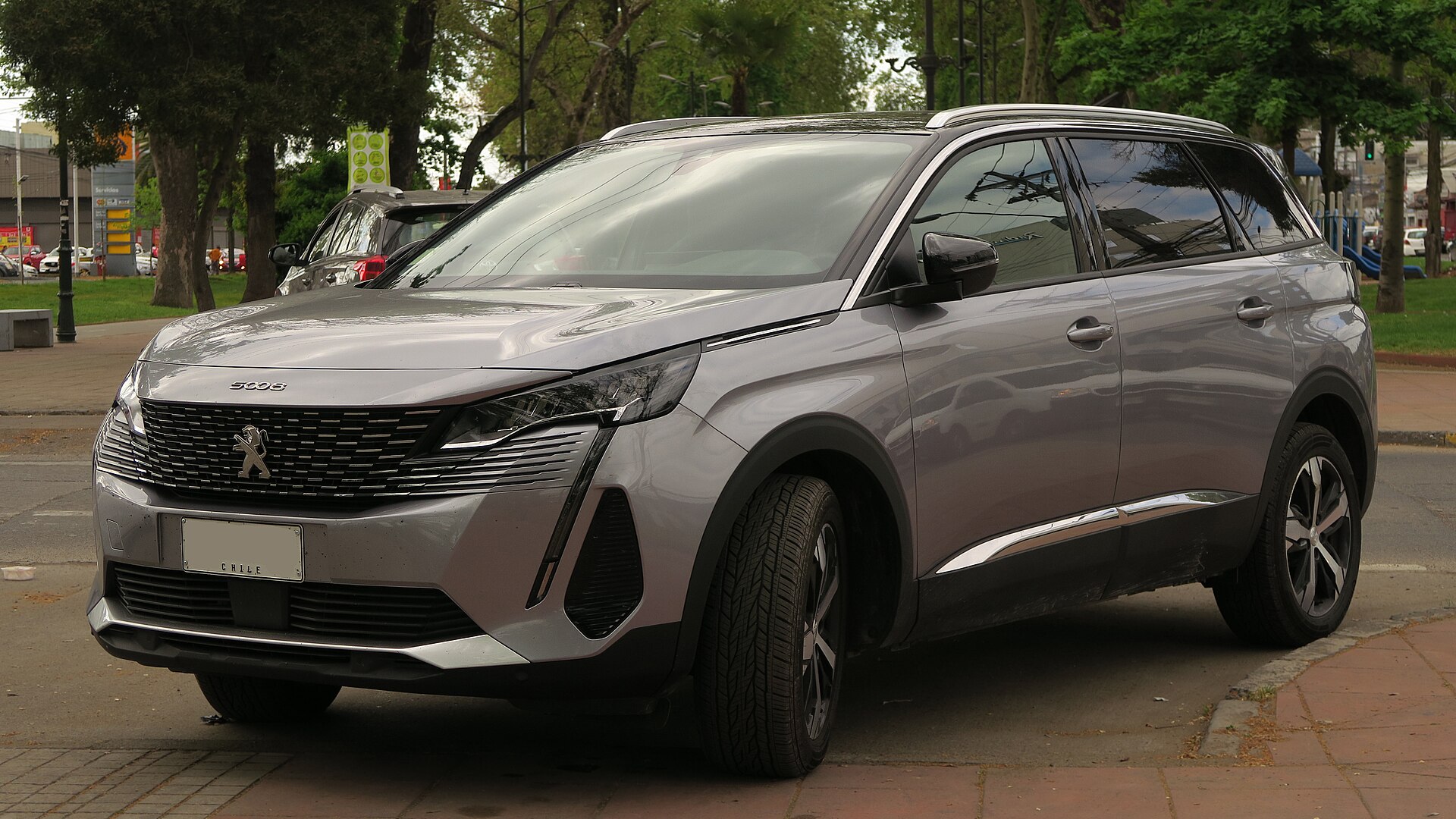 Peugeot 5008 Allure 2021 · RL GNZLZ · CC BY-SA 2.0 Peugeot 5008 Allure 2021