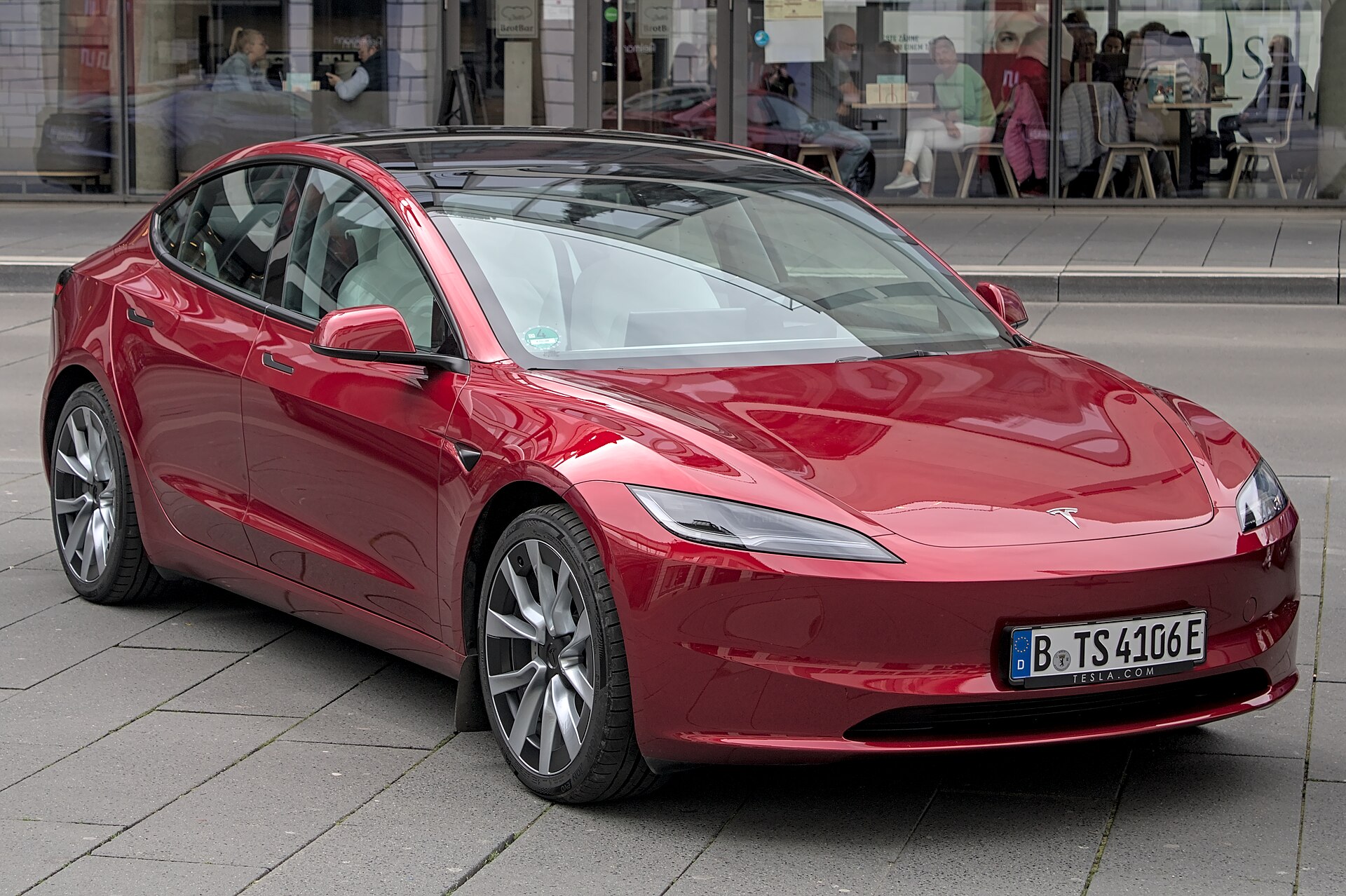 Tesla Model 3 (2023) at Autofrühling Ulm