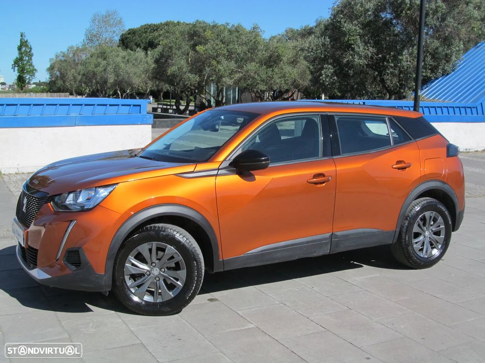 1.2 PureTech Active Pack. SUV moderno, confortável e seguro, ideal para família e cidade, com motor eficiente e vasta tecnologia.