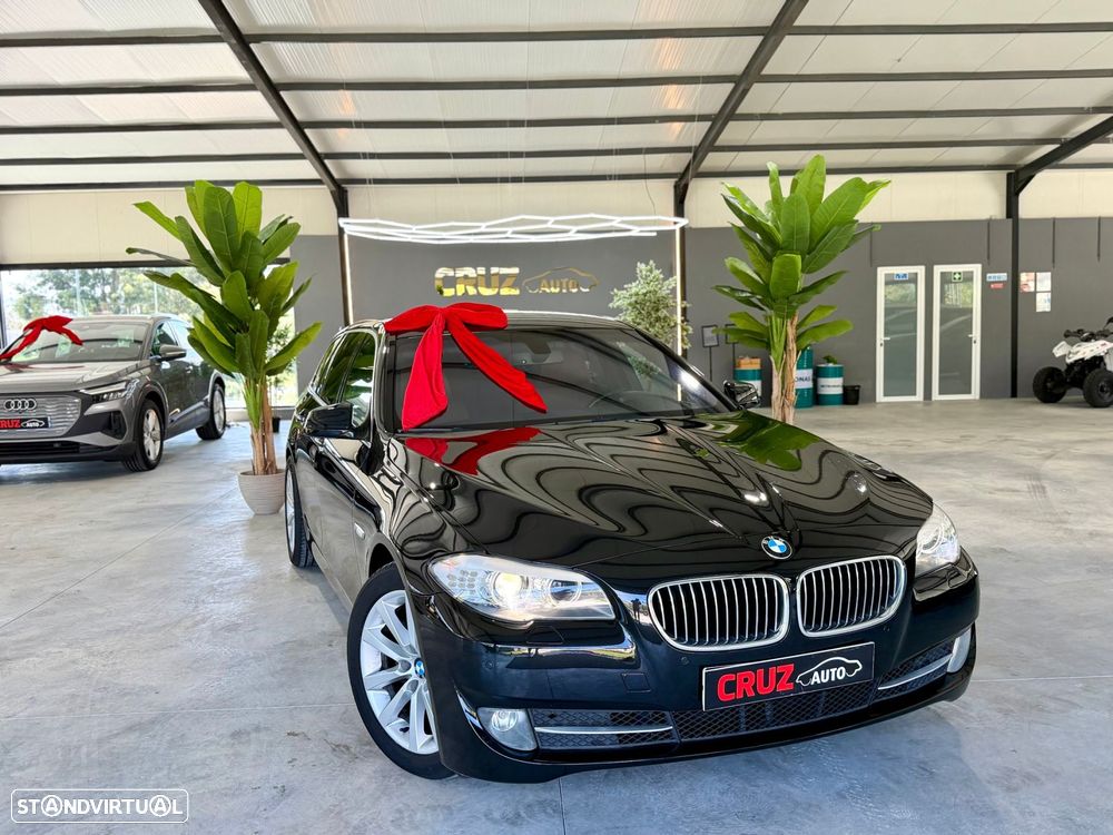 d Line Luxury Auto